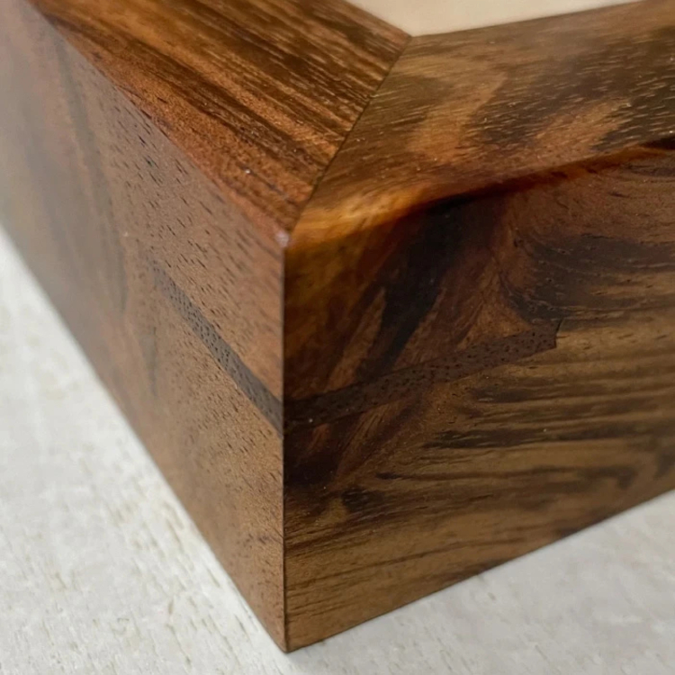 ハンドメイド Hawaiian Koa Wood レジンウォールクロック ハンドメイド Hawaiian Koa Wood レジンウォールクロック
